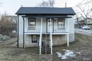 401 E Miller St, De Soto, MO 63020 - Photo 1