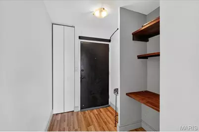 210 N 17th Street #1412, Saint Louis, MO 63103 - Photo 2