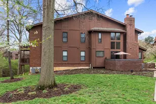 2000 Trailcrest Ln, Kirkwood, MO 63122 - Photo 4