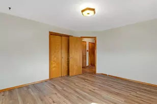 747 Squaw Rd, Cuba, MO 65453 - Photo 14