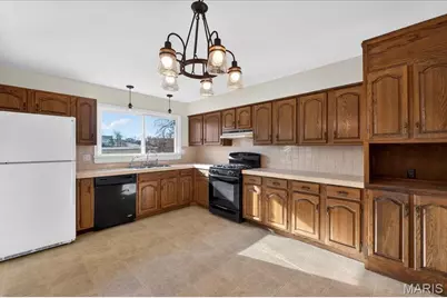 16 Knollwood Court, Saint Charles, MO 63304 - Photo 18