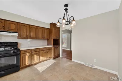 16 Knollwood Court, Saint Charles, MO 63304 - Photo 16