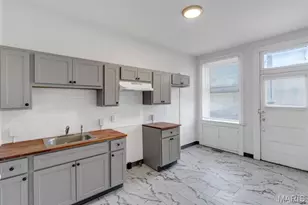 4523 Adelaide Ave, Saint Louis, MO 63115 - Photo 12