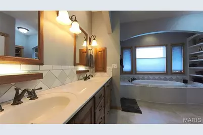 610 Oak Park Boulevard, West Plains, MO 65775 - Photo 40