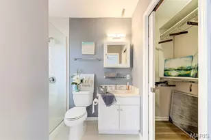 8111 Roxburgh Dr, Saint Louis, MO 63105 - Photo 22