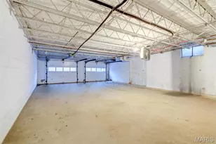 8111 Roxburgh Dr, Saint Louis, MO 63105 - Photo 26