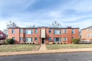 8111 Roxburgh Dr, Saint Louis, MO 63105 - Photo 1