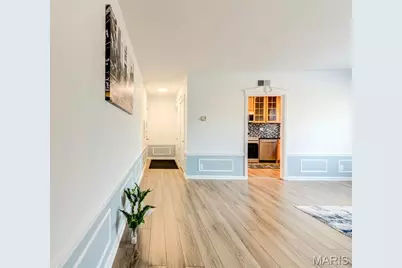 8111 Roxburgh Drive #1NE, Saint Louis, MO 63105 - Photo 2