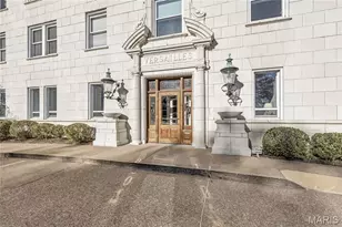701 S Skinker Blvd, Saint Louis, MO 63105 - Photo 2