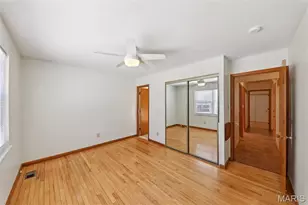 2531 Wesglen Estates Dr, Maryland Heights, MO 63043 - Photo 14