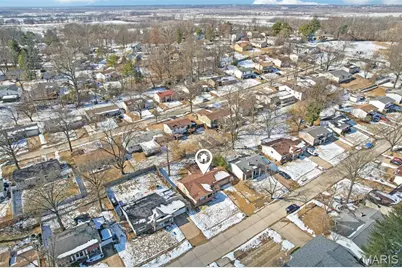 2531 Wesglen Estates Drive, Maryland Heights, MO 63043 - Photo 32