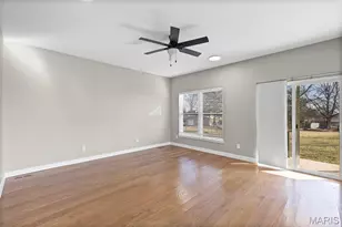 9210 Sappington Rd, Saint Louis, MO 63126 - Photo 10