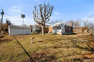 704 Dallas Dr, Bella Villa, MO 63125 - Photo 24