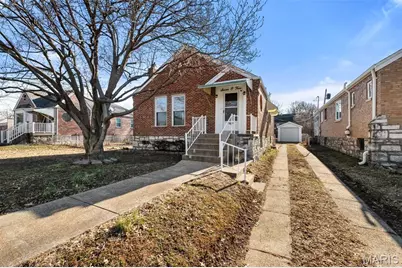 704 Dallas Drive, Bella Villa, MO 63125 - Photo 2