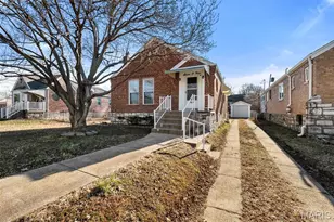 704 Dallas Dr, Bella Villa, MO 63125 - Photo 2