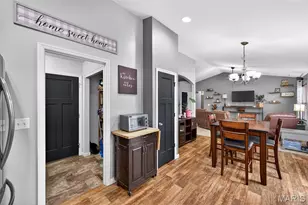 360 Spring Valley Dr, Winfield, MO 63389 - Photo 8