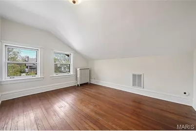6335 Pershing Avenue, University City, MO 63130 - Photo 30