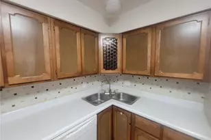 10003 Sakura Dr, Sappington, MO 63128 - Photo 14