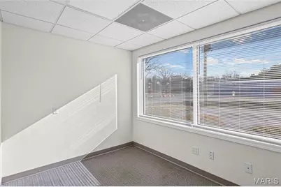 245 S Commercial Avenue, Saint Clair, MO 63077 - Photo 16