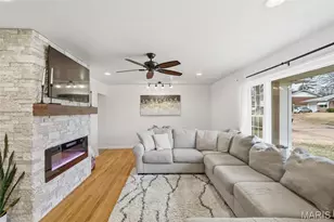 1030 Camelot Gardens Dr Dr, Saint Louis, MO 63125 - Photo 6