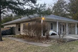 200 Sassafras Ln, Richland, MO 65556 - Photo 2