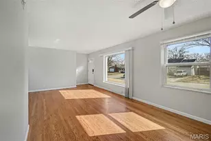 1385 Spring Valley Dr, Florissant, MO 63033 - Photo 2