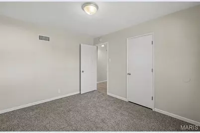 1385 Spring Valley Drive, Florissant, MO 63033 - Photo 10