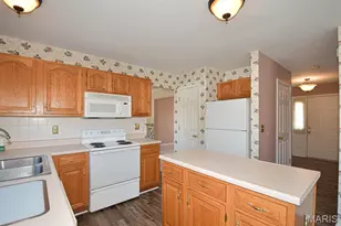 55 Green Pines Cir, Saint Peters, MO 63376 - Photo 10