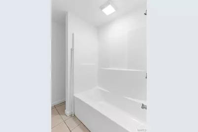 19037 Foxrun Hollow Lane, Wildwood, MO 63069 - Photo 40