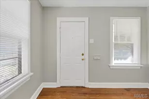 6851 Raymond Ave, University City, MO 63130 - Photo 10