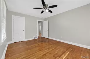 6851 Raymond Ave, University City, MO 63130 - Photo 16