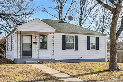 3304 S Gordon Court, Breckenridge Hills, MO 63114 - Photo 1