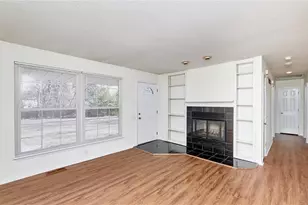 4 Sharon Ct, Florissant, MO 63031 - Photo 6