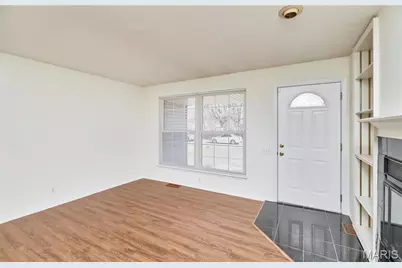 4 Sharon Court, Florissant, MO 63031 - Photo 4