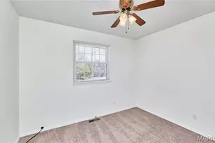 4 Sharon Ct, Florissant, MO 63031 - Photo 16