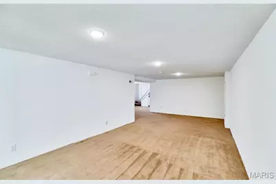 4 Sharon Court, Florissant, MO 63031 - Photo 24