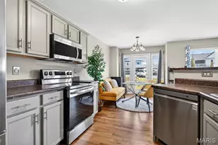 542 Country Cir Dr, Lake Saint Louis, MO 63367 - Photo 16