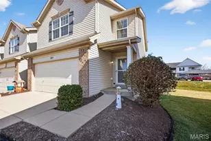 263 Shady Rock Ln, O'Fallon, MO 63368 - Photo 2