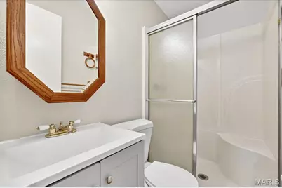 6360 Silver Fox Drive, Florissant, MO 63034 - Photo 12