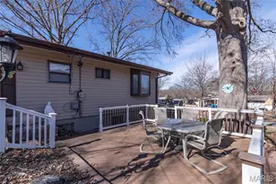 2818 Redstone Dr, Saint Louis, MO 63125 - Photo 6