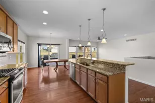 1560 Willowbrooke Manors Ct, Saint Louis, MO 63146 - Photo 16