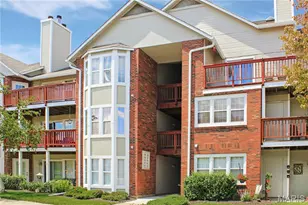 315 Shirley Ridge Dr, Saint Charles, MO 63304 - Photo 2