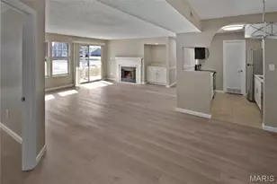 315 Shirley Ridge Dr, Saint Charles, MO 63304 - Photo 4