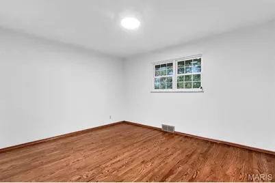 5837 Oak Forest Lane, Saint Louis, MO 63128 - Photo 12