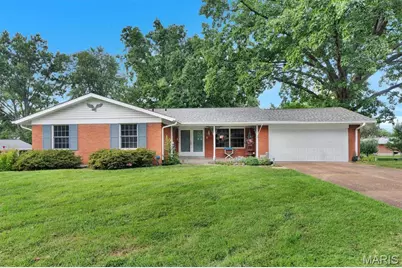 5837 Oak Forest Lane, Saint Louis, MO 63128 - Photo 1