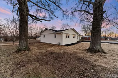 801 Halifax Road, Holts Summit, MO 65043 - Photo 2