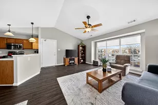 1327 Holgate Dr, Ballwin, MO 63021 - Photo 12