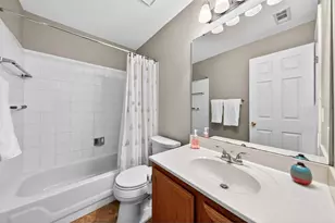 1327 Holgate Dr, Ballwin, MO 63021 - Photo 28