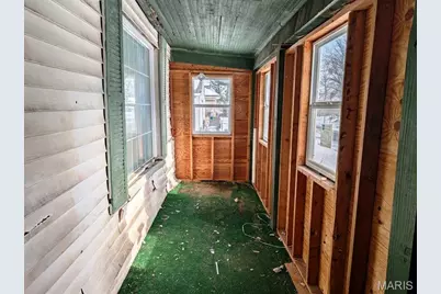 4943 Genevieve Avenue, Saint Louis, MO 63120 - Photo 2