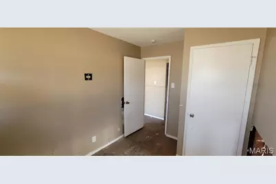 304 Lanark Road, Saint Louis, MO 63137 - Photo 16